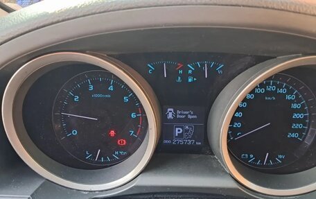 Toyota Land Cruiser 100 рестайлинг 2, 2000 год, 3 500 000 рублей, 4 фотография