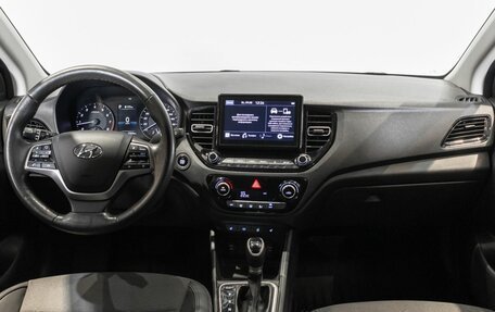 Hyundai Solaris II рестайлинг, 2022 год, 1 836 000 рублей, 6 фотография
