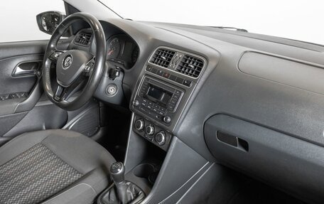 Volkswagen Polo VI (EU Market), 2019 год, 1 150 000 рублей, 7 фотография