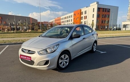 Hyundai Solaris II рестайлинг, 2014 год, 800 000 рублей, 1 фотография