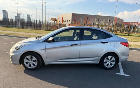 Hyundai Solaris II рестайлинг, 2014 год, 800 000 рублей, 2 фотография