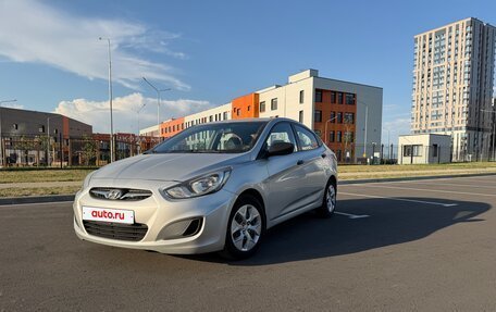 Hyundai Solaris II рестайлинг, 2014 год, 800 000 рублей, 3 фотография