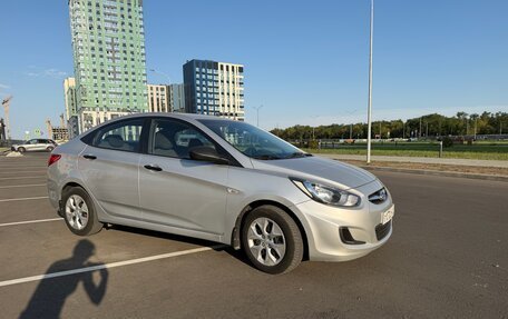 Hyundai Solaris II рестайлинг, 2014 год, 800 000 рублей, 8 фотография