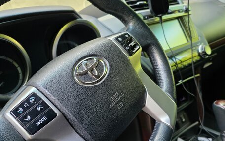 Toyota Land Cruiser Prado 150 рестайлинг 2, 2016 год, 4 000 000 рублей, 4 фотография