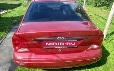 Ford Focus IV, 2001 год, 250 000 рублей, 10 фотография