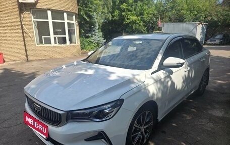 Geely Emgrand, 2024 год, 2 450 000 рублей, 3 фотография
