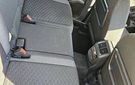Volkswagen Tiguan II, 2018 год, 3 100 000 рублей, 17 фотография