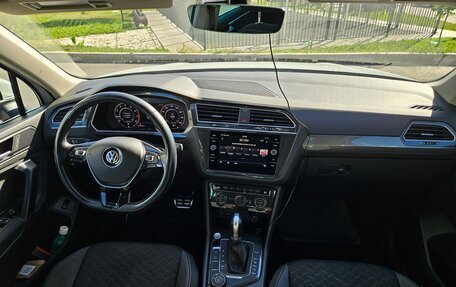 Volkswagen Tiguan II, 2018 год, 3 100 000 рублей, 18 фотография