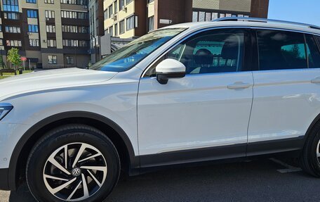 Volkswagen Tiguan II, 2018 год, 3 100 000 рублей, 6 фотография
