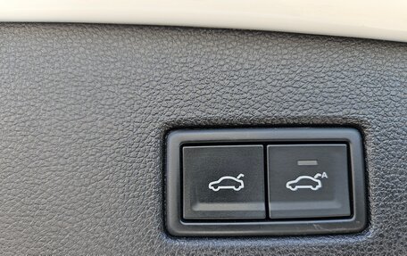 Volkswagen Tiguan II, 2018 год, 3 100 000 рублей, 20 фотография