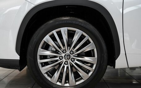Toyota Highlander, 2026 год, 5 600 000 рублей, 8 фотография