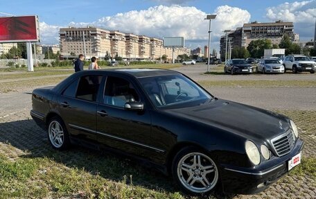 Mercedes-Benz E-Класс, 2000 год, 320 000 рублей, 3 фотография