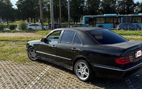 Mercedes-Benz E-Класс, 2000 год, 320 000 рублей, 5 фотография