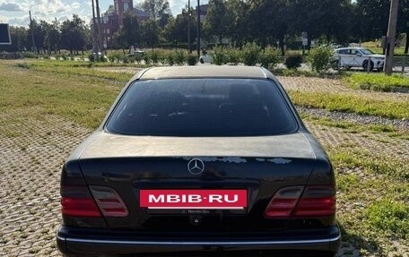 Mercedes-Benz E-Класс, 2000 год, 320 000 рублей, 4 фотография