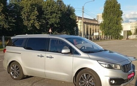 KIA Carnival III, 2017 год, 2 499 999 рублей, 1 фотография