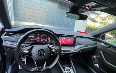 Skoda Octavia RS, 2021 год, 5 000 000 рублей, 8 фотография