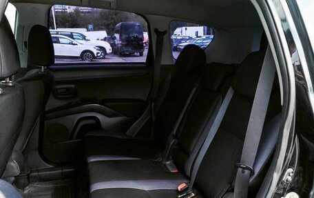 Mitsubishi Outlander III рестайлинг 3, 2011 год, 989 000 рублей, 15 фотография
