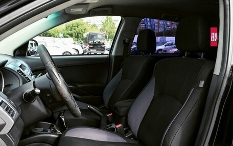 Mitsubishi Outlander III рестайлинг 3, 2011 год, 989 000 рублей, 14 фотография