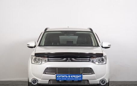 Mitsubishi Outlander III рестайлинг 3, 2013 год, 1 679 000 рублей, 4 фотография