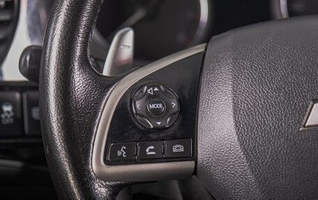 Mitsubishi Outlander III рестайлинг 3, 2013 год, 1 679 000 рублей, 14 фотография