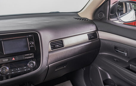 Mitsubishi Outlander III рестайлинг 3, 2013 год, 1 679 000 рублей, 12 фотография