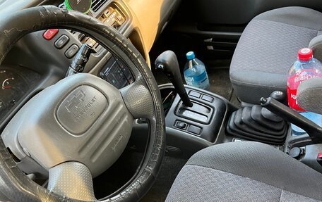 Chevrolet Tracker II, 2003 год, 340 000 рублей, 9 фотография