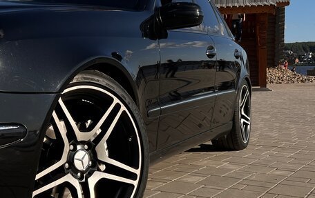 Mercedes-Benz E-Класс, 2005 год, 1 070 000 рублей, 12 фотография