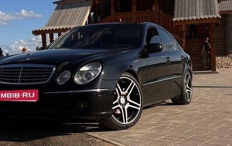 Mercedes-Benz E-Класс, 2005 год, 1 070 000 рублей, 10 фотография