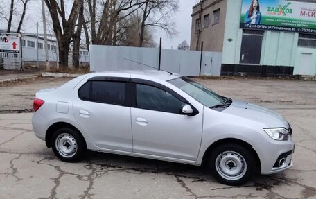 Renault Logan II, 2019 год, 1 250 000 рублей, 2 фотография