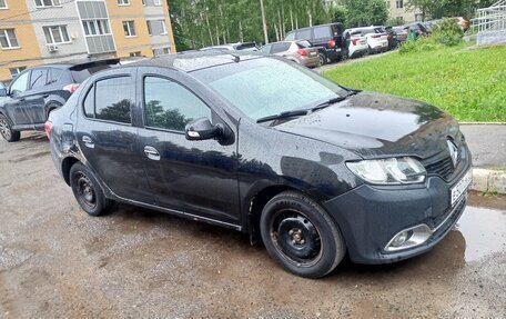 Renault Logan II, 2015 год, 215 000 рублей, 2 фотография