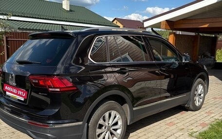 Volkswagen Tiguan II, 2022 год, 4 000 000 рублей, 2 фотография