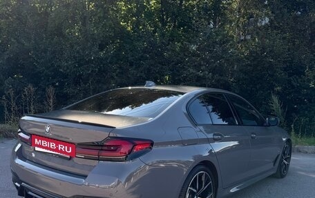 BMW 5 серия, 2021 год, 4 920 000 рублей, 2 фотография