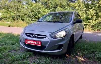 Hyundai Solaris II рестайлинг, 2012 год, 750 000 рублей, 1 фотография