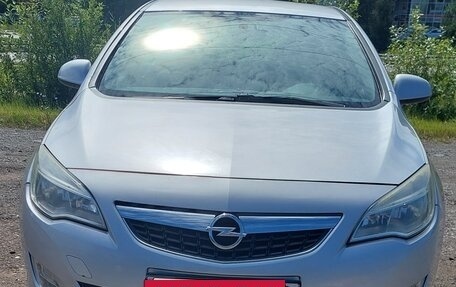 Opel Astra J, 2012 год, 730 000 рублей, 2 фотография