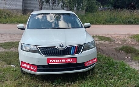 Skoda Rapid I, 2014 год, 870 000 рублей, 3 фотография