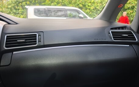 Toyota Verso I, 2014 год, 1 500 000 рублей, 29 фотография