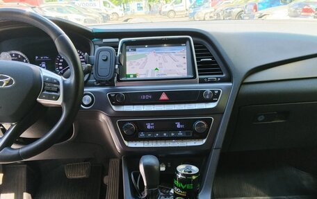 Hyundai Sonata VIII, 2019 год, 1 550 000 рублей, 11 фотография