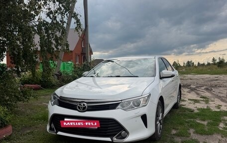 Toyota Camry, 2016 год, 2 300 000 рублей, 2 фотография