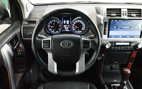 Toyota Land Cruiser Prado 150 рестайлинг 2, 2015 год, 4 150 000 рублей, 12 фотография
