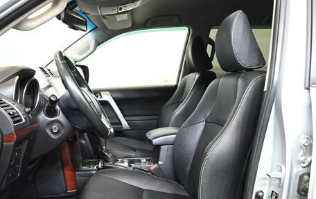 Toyota Land Cruiser Prado 150 рестайлинг 2, 2015 год, 4 150 000 рублей, 19 фотография