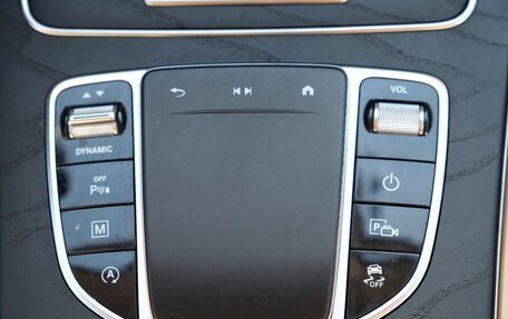 Mercedes-Benz GLC, 2019 год, 3 500 000 рублей, 15 фотография