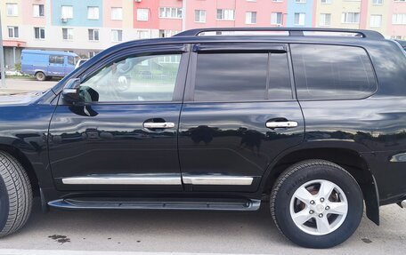 Toyota Land Cruiser 200, 2013 год, 3 300 000 рублей, 2 фотография