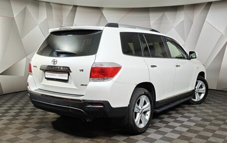 Toyota Highlander III, 2013 год, 1 655 000 рублей, 2 фотография