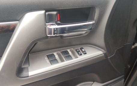 Toyota Land Cruiser 200, 2013 год, 3 300 000 рублей, 6 фотография