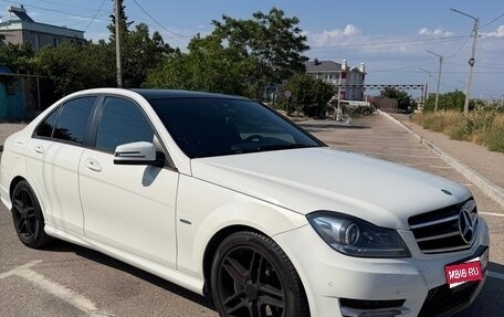 Mercedes-Benz C-Класс, 2012 год, 1 600 000 рублей, 1 фотография