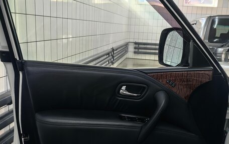 Nissan Patrol, 2011 год, 2 300 000 рублей, 13 фотография