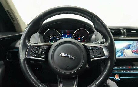 Jaguar F-Pace, 2019 год, 2 590 000 рублей, 19 фотография