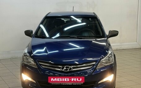 Hyundai Solaris II рестайлинг, 2015 год, 1 040 000 рублей, 2 фотография