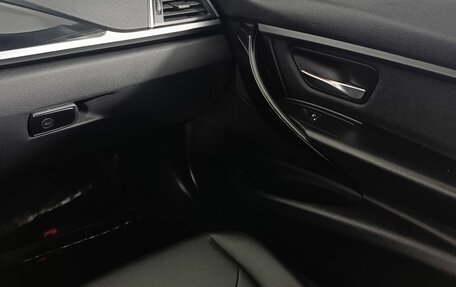 BMW 3 серия, 2015 год, 1 950 000 рублей, 14 фотография