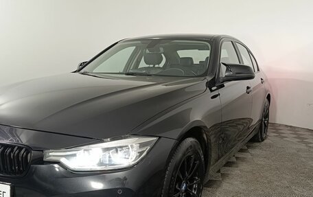 BMW 3 серия, 2015 год, 1 950 000 рублей, 21 фотография